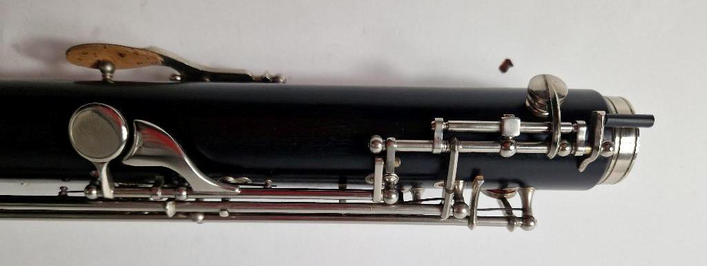 Selmer paris bass details 16
