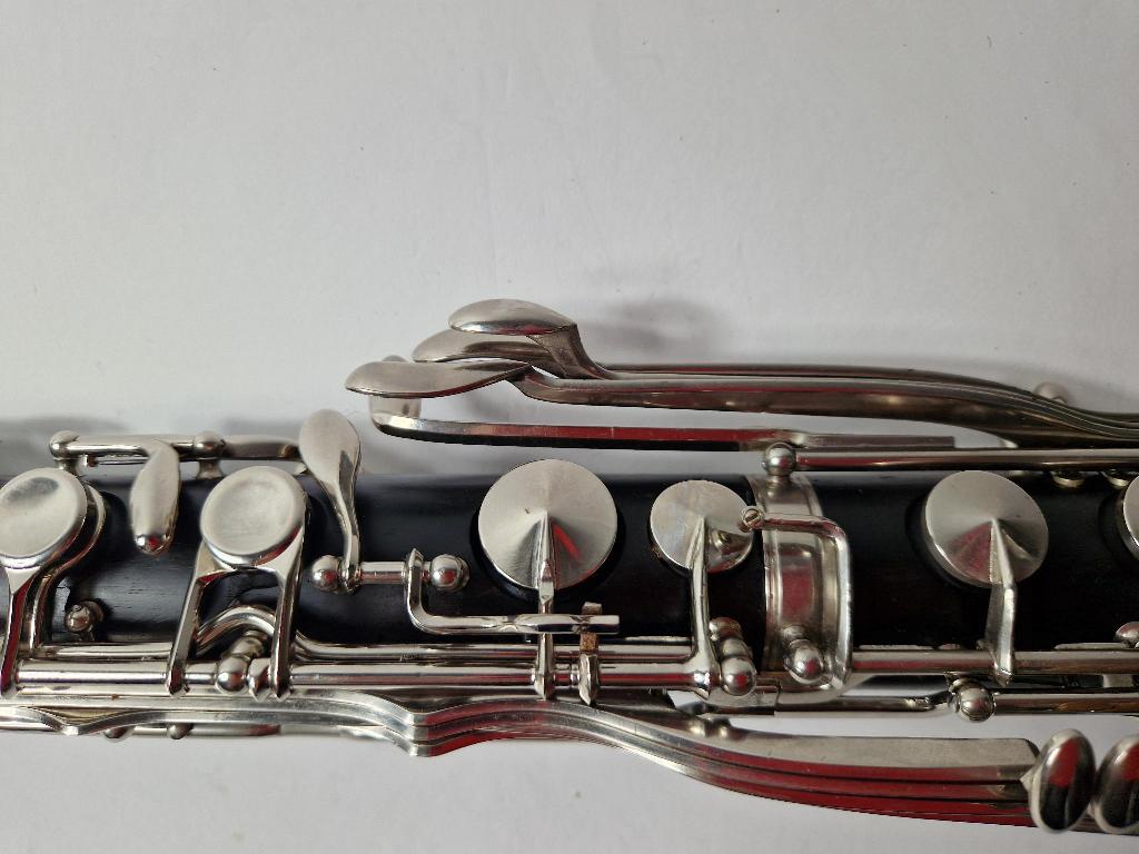 Selmer paris bass details 4