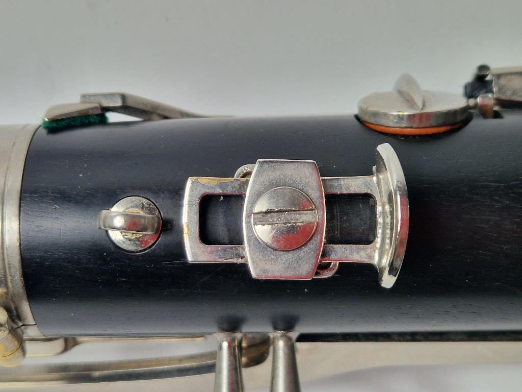 Selmer paris bass details 9